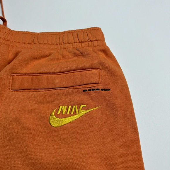 Nike Sportswear Essentials Fleece Pants In Hot Curry/Habanero Size: Large - Picture 14 of 16